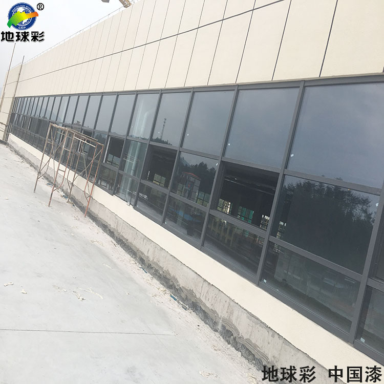 地球彩牌戶外金屬表面噴涂聚氨酯面漆工程項目耐曬保色8年