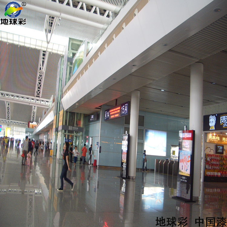惠州龍門(mén)商業(yè)廣場(chǎng)外墻用地球彩油性氟碳漆施工噴涂